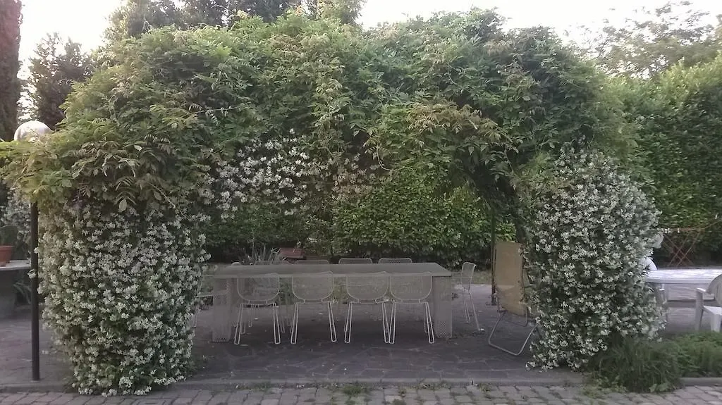 Il Mulino Del Borgo Bed & Breakfast Pero 3*,